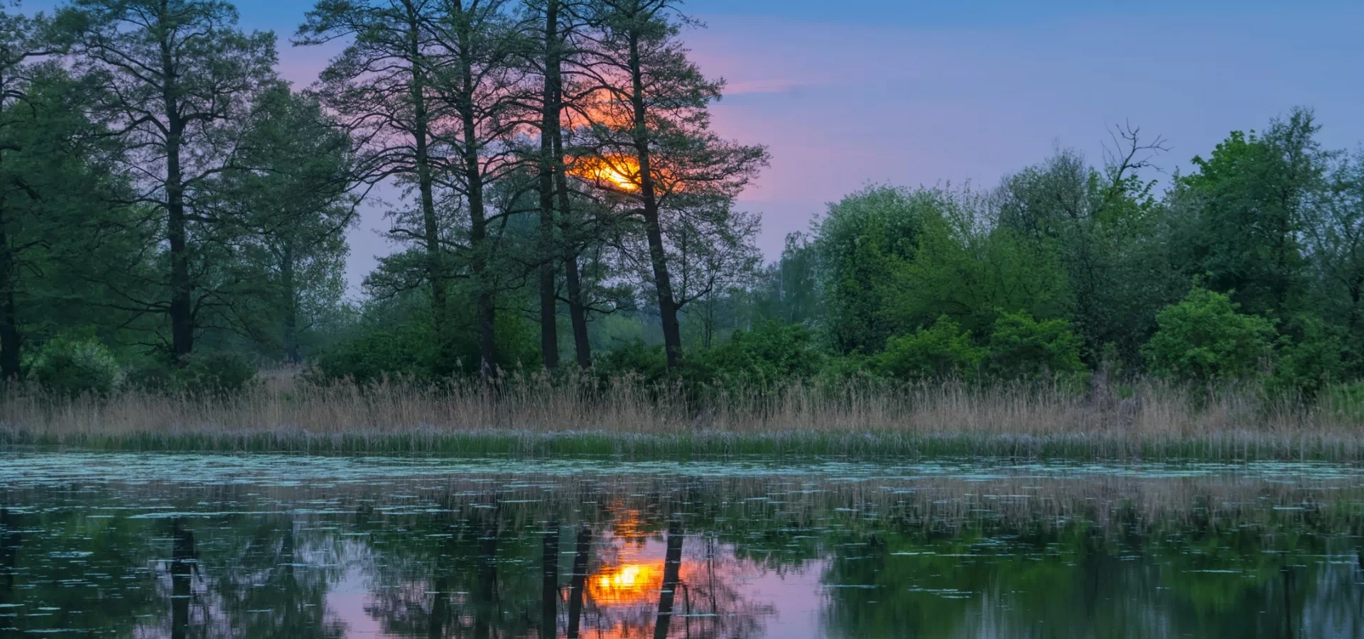 zachód słońca, jezioro